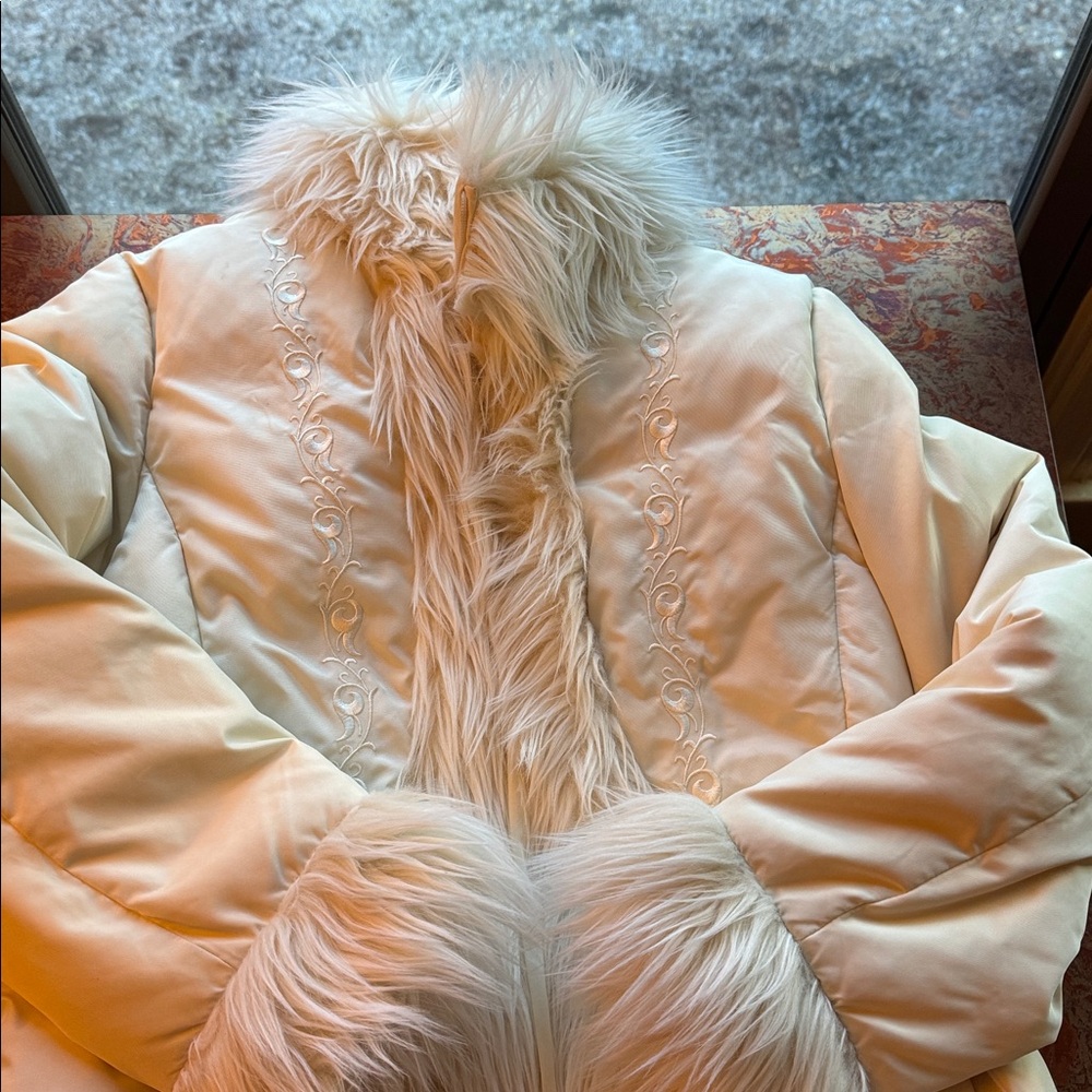 Guess Cream / Off-White Penny Lane Teddy Jacket with Faux Fur Trim size L